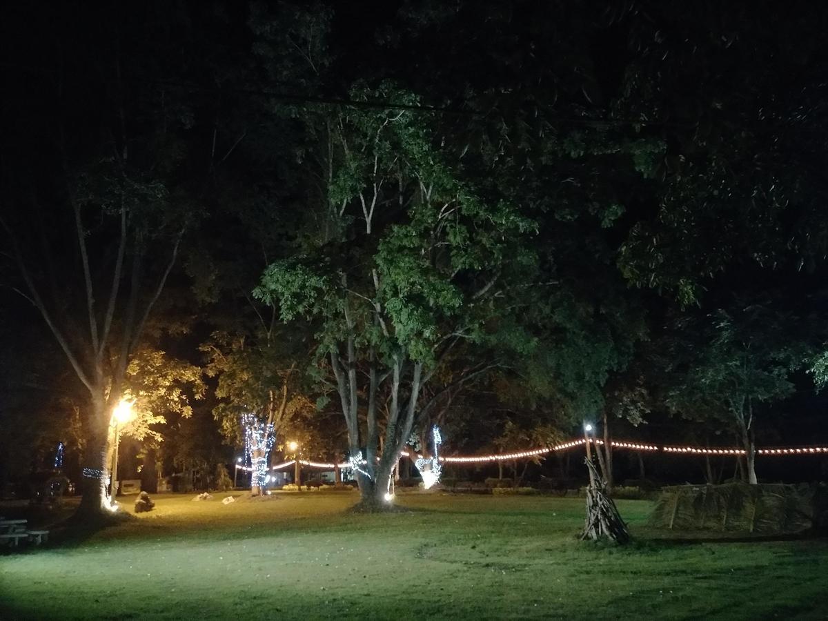 Inthanon Riverside Resort Chom Thong Buitenkant foto