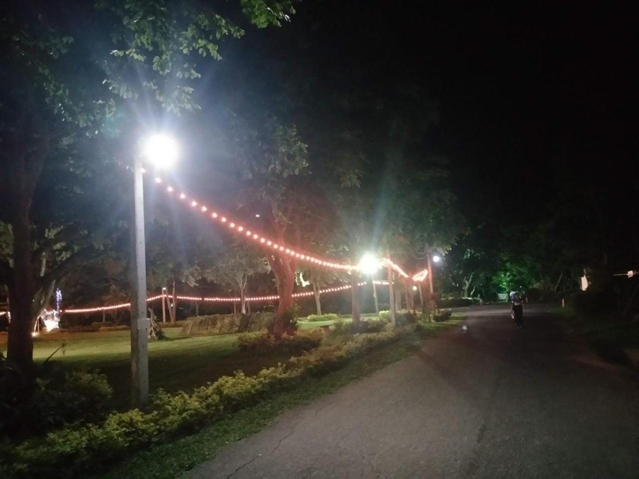 Inthanon Riverside Resort Chom Thong Buitenkant foto