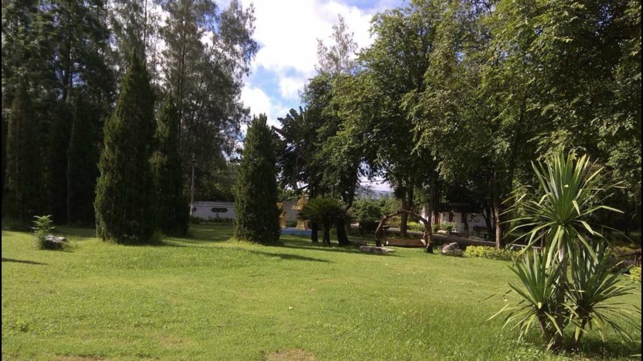 Inthanon Riverside Resort Chom Thong Buitenkant foto