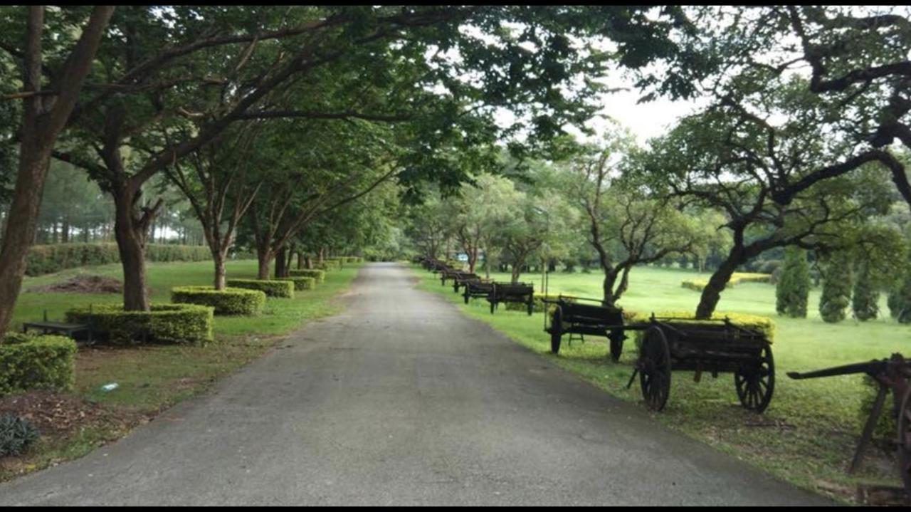 Inthanon Riverside Resort Chom Thong Buitenkant foto